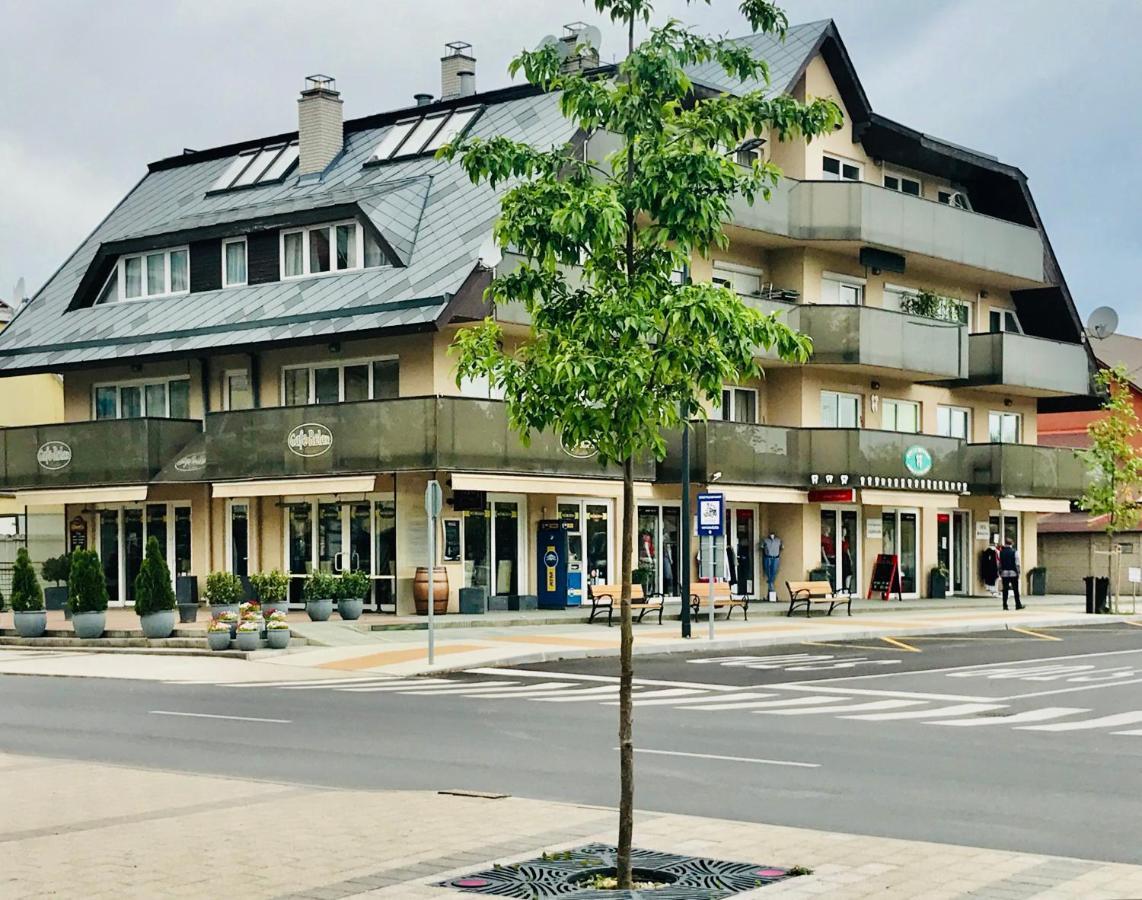 Cafe Relax Apartments Hévíz 外观 照片