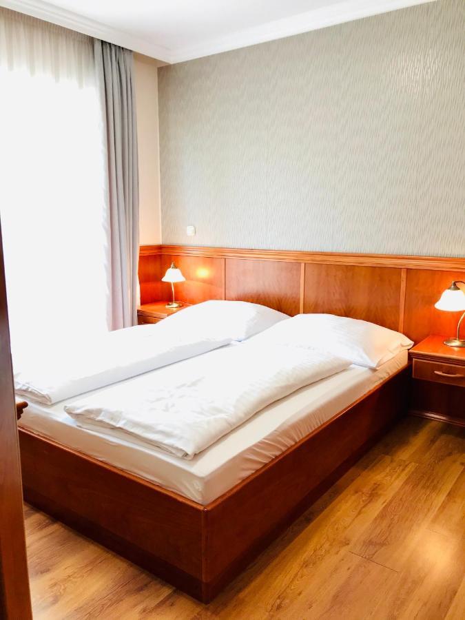 Cafe Relax Apartments Hévíz 外观 照片